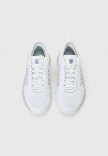 Теннисные кроссовки