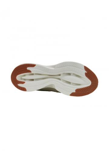 Теннисные кроссовки