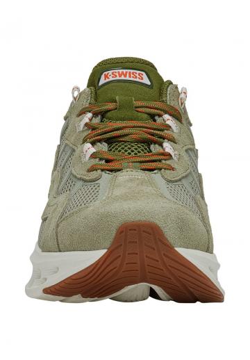 Теннисные кроссовки