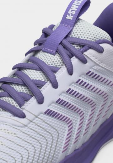 Теннисные кроссовки