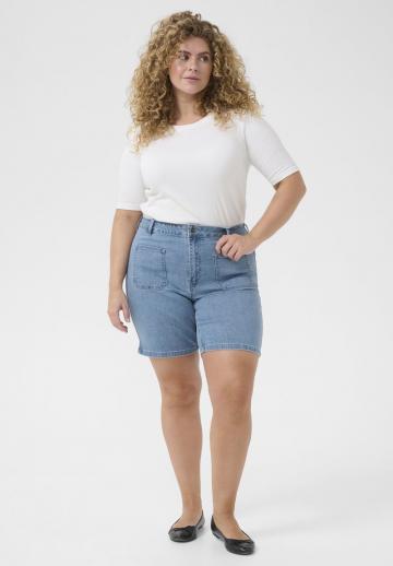 Джинсовые шорты