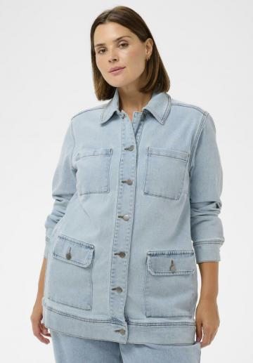 Короткое пальто