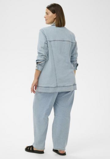 Короткое пальто