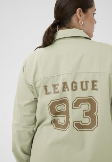 Короткое пальто