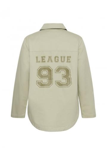 Короткое пальто