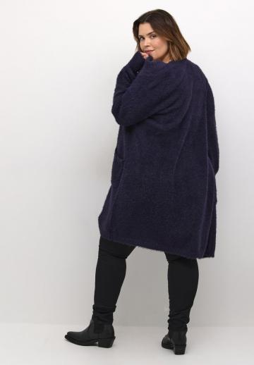 Длинный жилет