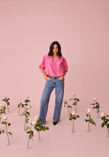 Прямые джинсы