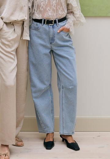 Свободные джинсы
