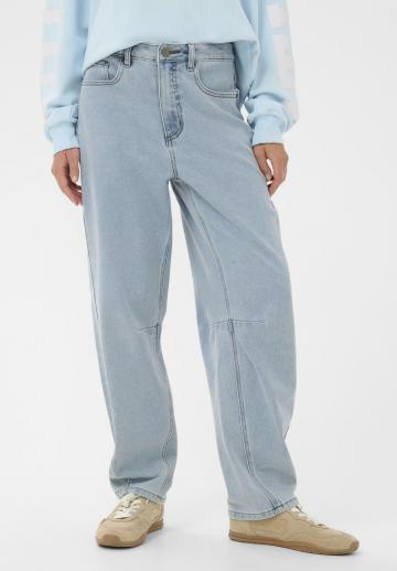 Свободные джинсы