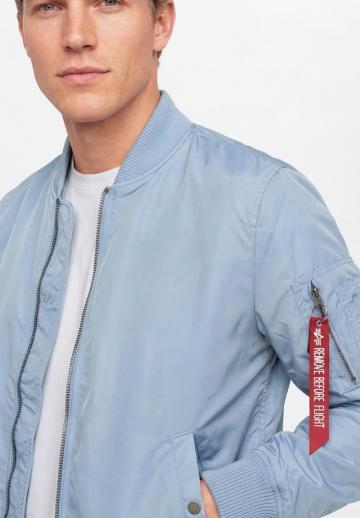 Куртка бомбер