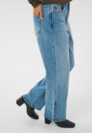 Свободные джинсы