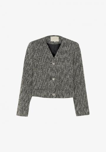 Короткая куртка