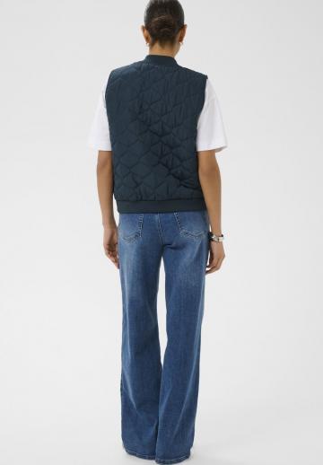 Стеганый жилет