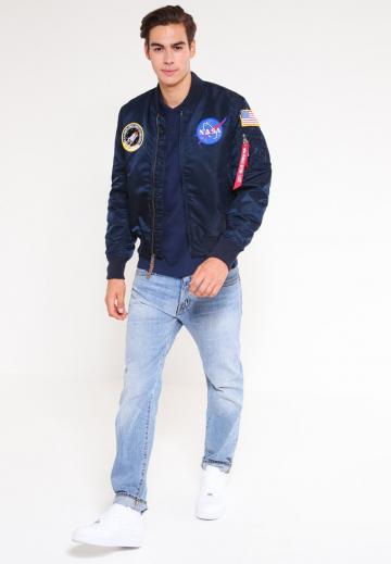 Куртка бомбер