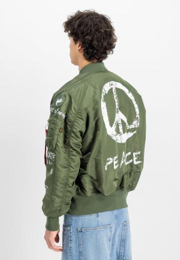 Куртка бомбер