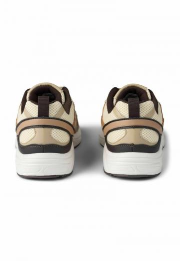 Тренировочные кроссовки