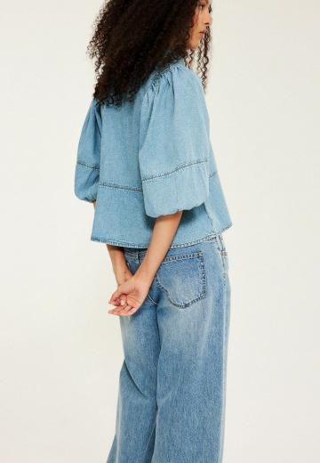 Джинсовая блузка