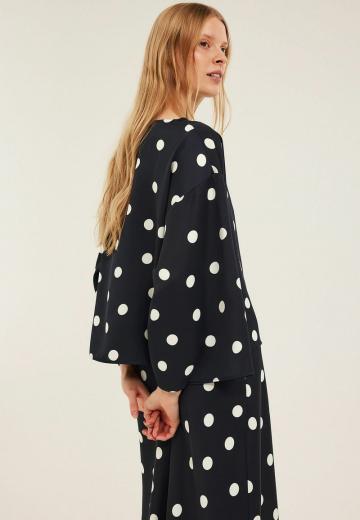 Атласная блузка