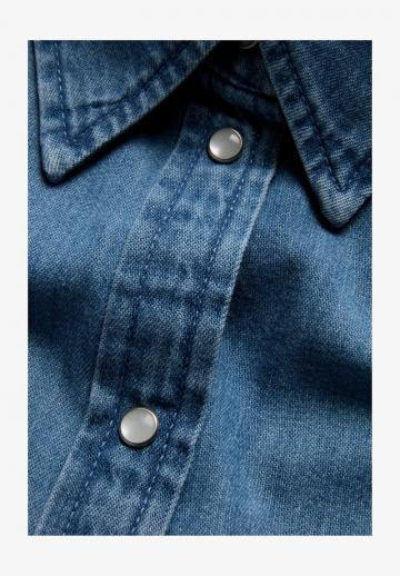 Джинсовая блузка