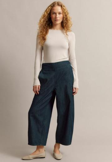 Короткие джинсы