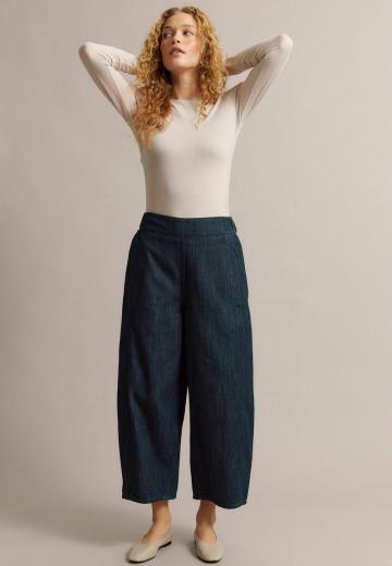 Короткие джинсы