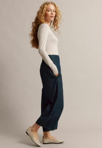 Короткие джинсы