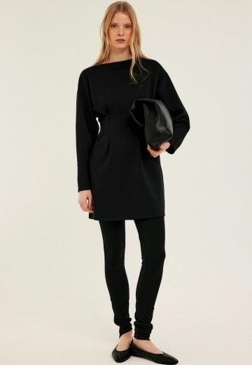 Вязаное платье