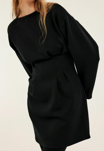 Вязаное платье