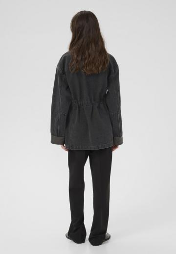 Короткое пальто