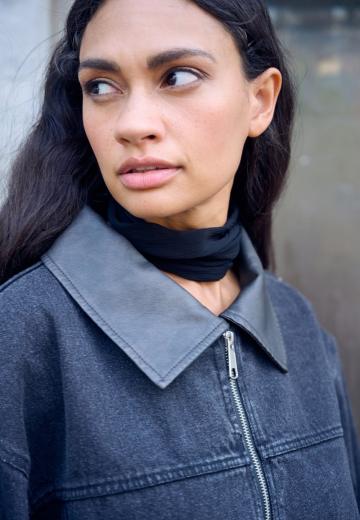 Короткое пальто