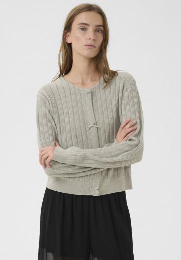 Вязаная кофта