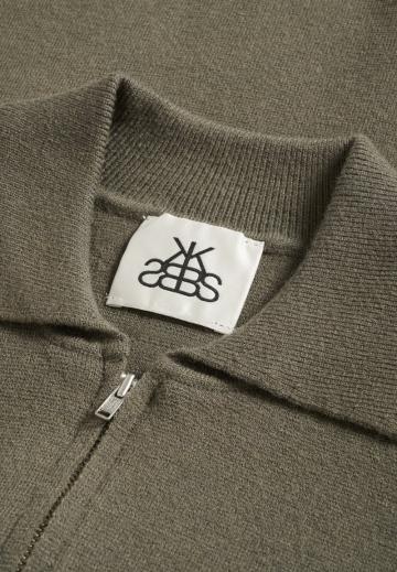 Пуховой жилет