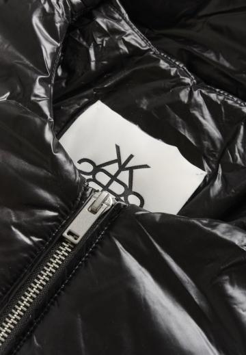 Зимняя куртка