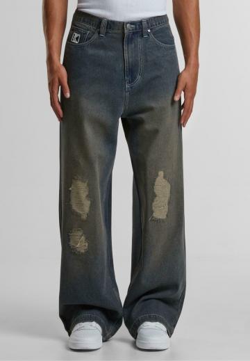 Прямые джинсы