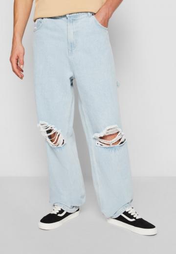 Прямые джинсы