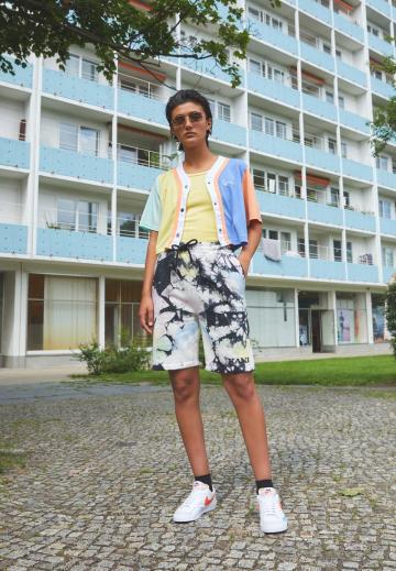 Топ на бретельках