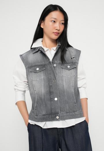 Джинсовая жилетка
