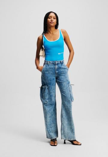 Брюки с накладными карманами