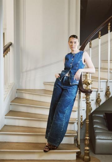 Джинсовая жилетка