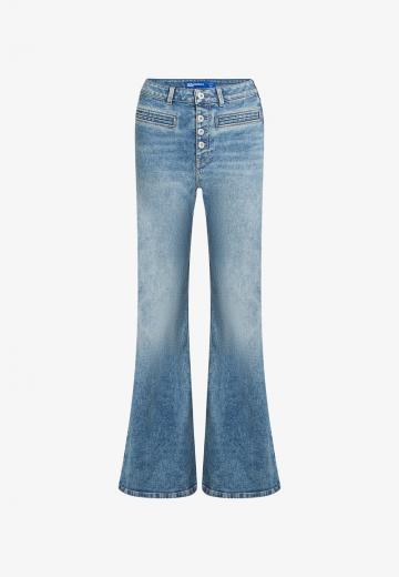 Клешеные джинсы