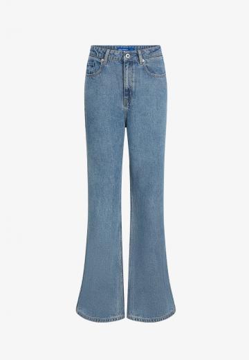 Клешеные джинсы