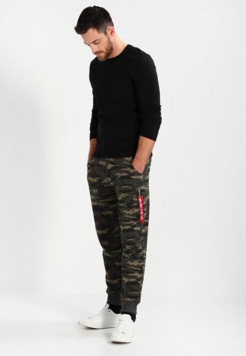 Спортивные штаны