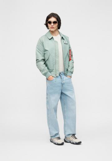 Куртка бомбер