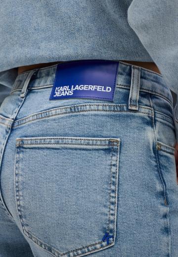 Свободные джинсы