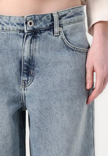 Свободные джинсы