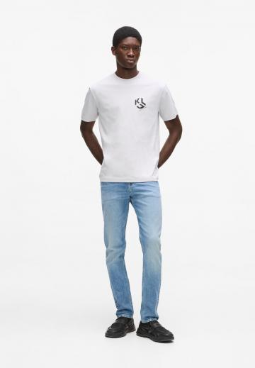 Узкие джинсы