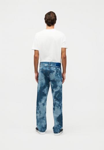 Прямые джинсы