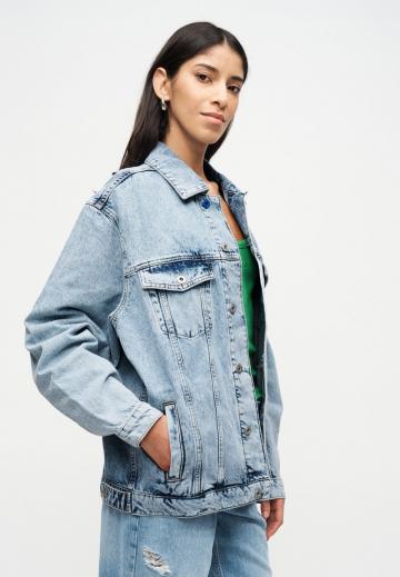 Джинсовая куртка