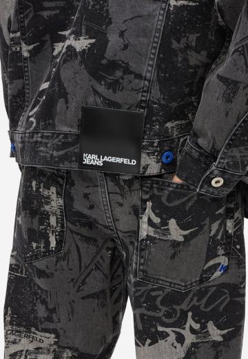 Джинсовая куртка