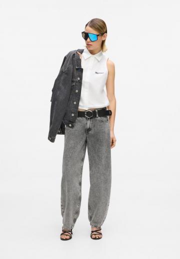 Блузка без рукавов